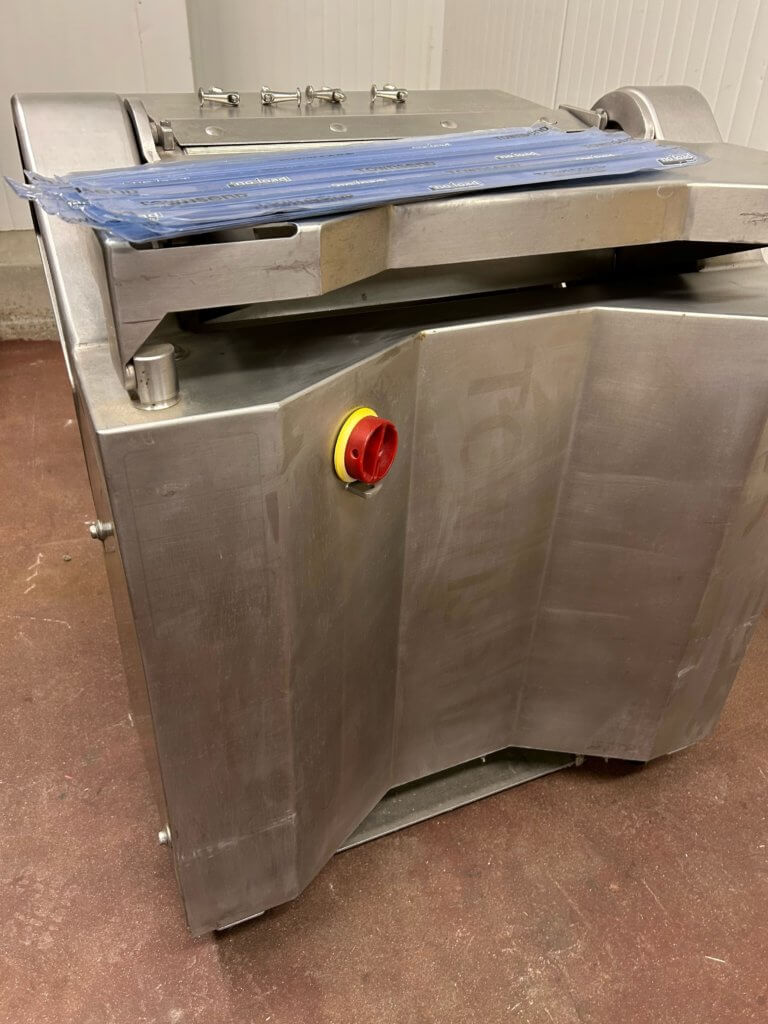 Townsend 7620 Membrane Skinner | M&M Equipment Corp